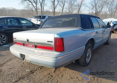 1997 Lincoln Town Car Executive из США, поврежденный, VIN 1LNLM81W8VY611126